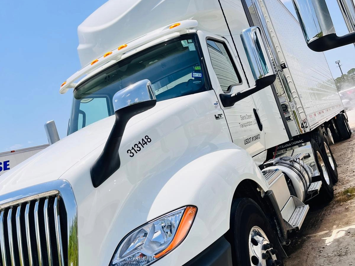 Mobile truck washing service Houston TX